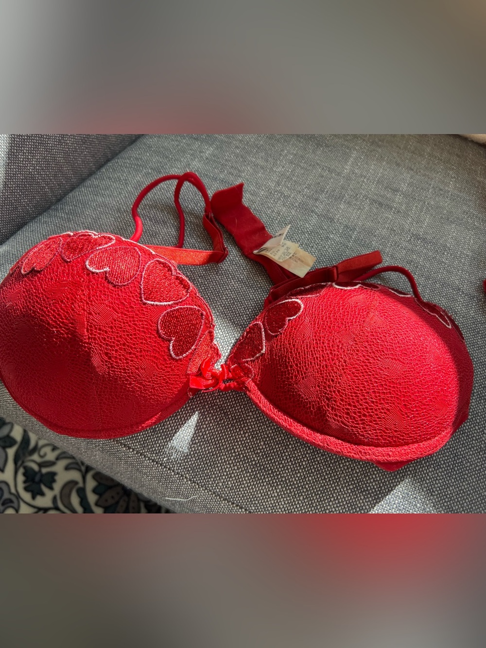 Intermissi 3 piece- Red Hearts Push-Up Bra size 34C, matching thong panty & cami